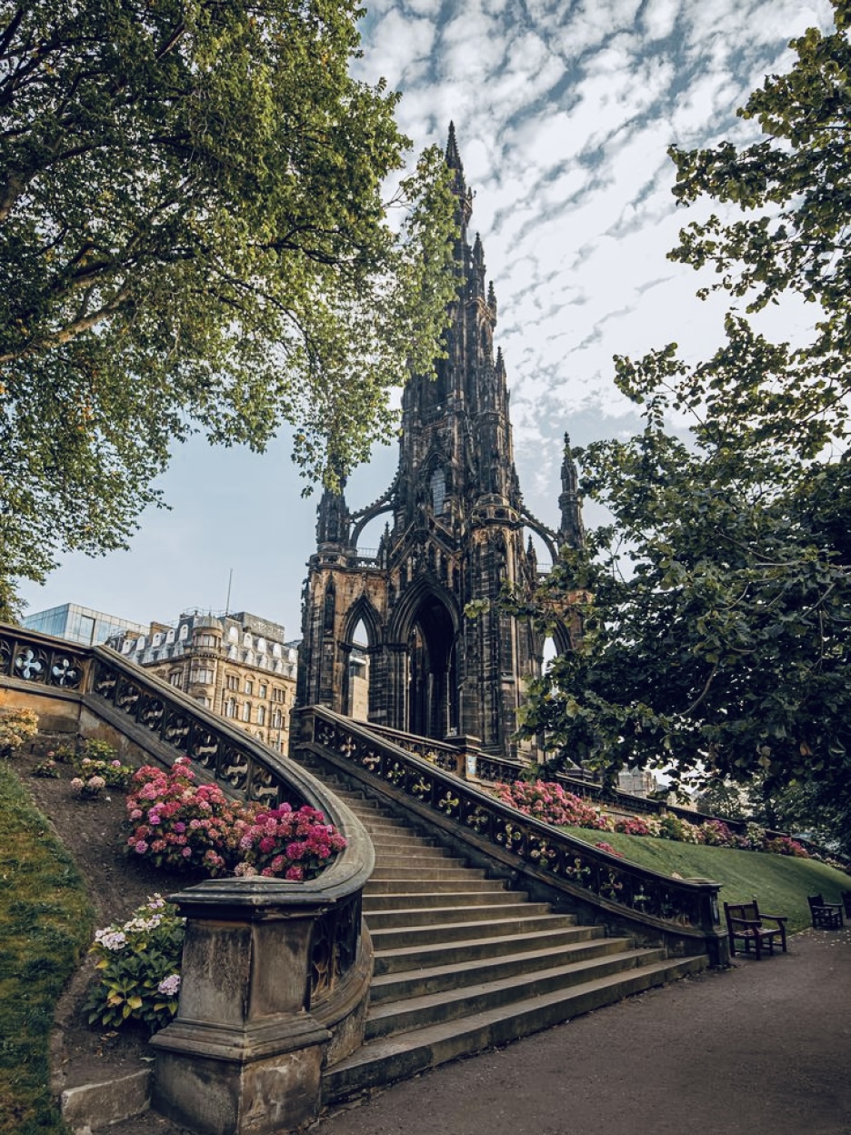 Flights to Edinburgh (EDI)